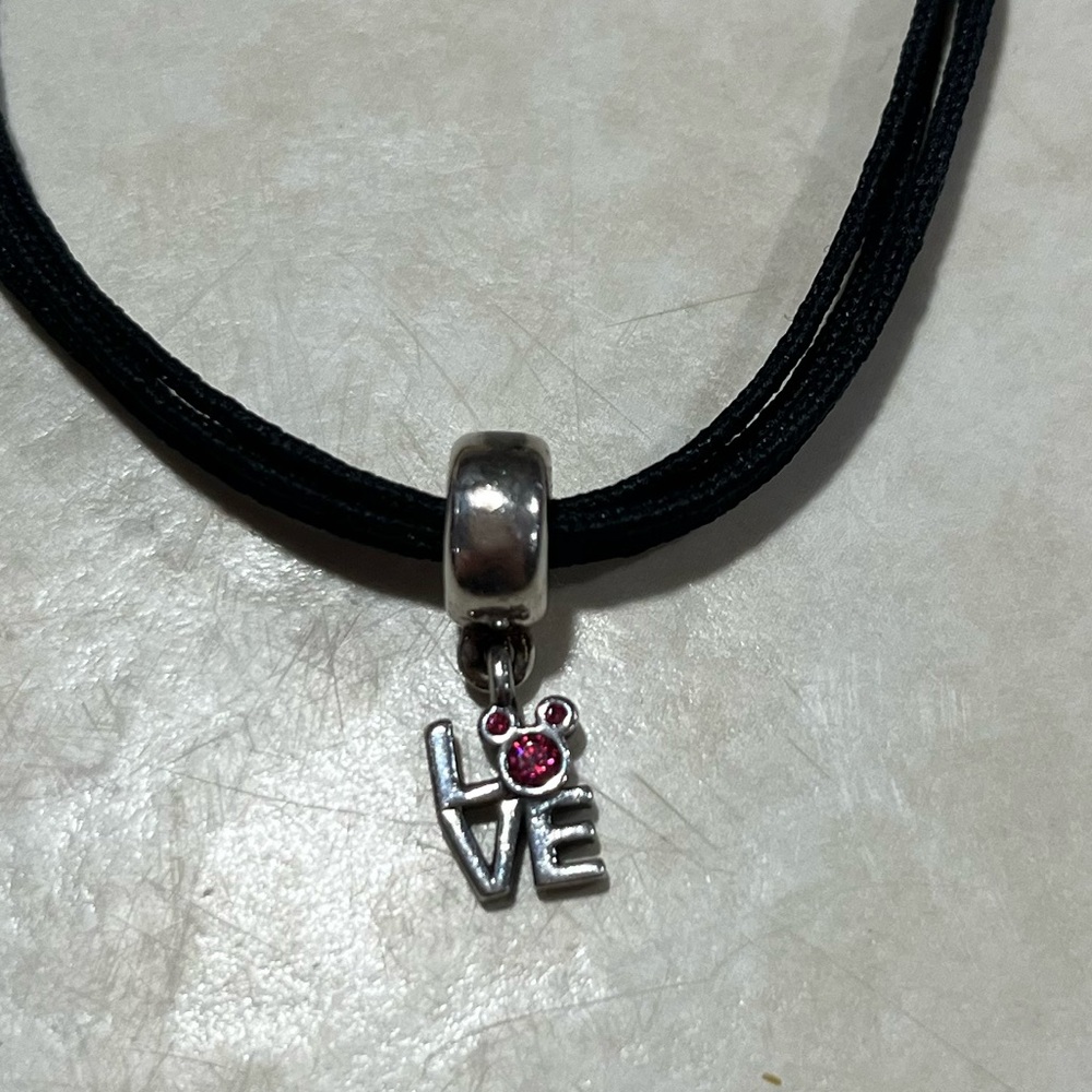 Pandora DISNEY love Mickey charm